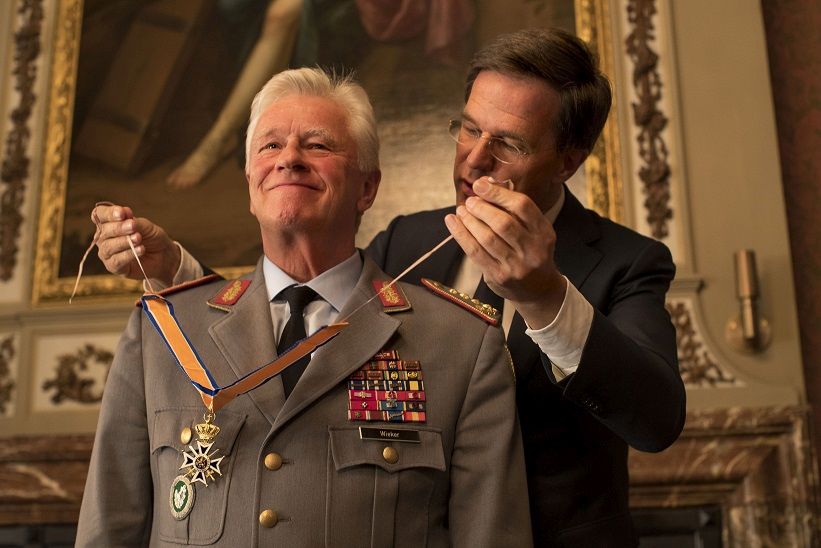 Duitse generaal onderscheiden voor samenwerking Nederlandse en Duitse strijdkrachten
