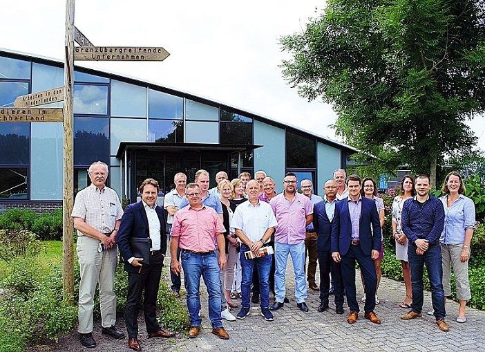 Eerste „Aan tafel met…“-bijeenkomst goed bezocht door Duitse en Nederlandse ondernemers