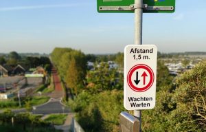 Schild Niederlande Abstandsregelung