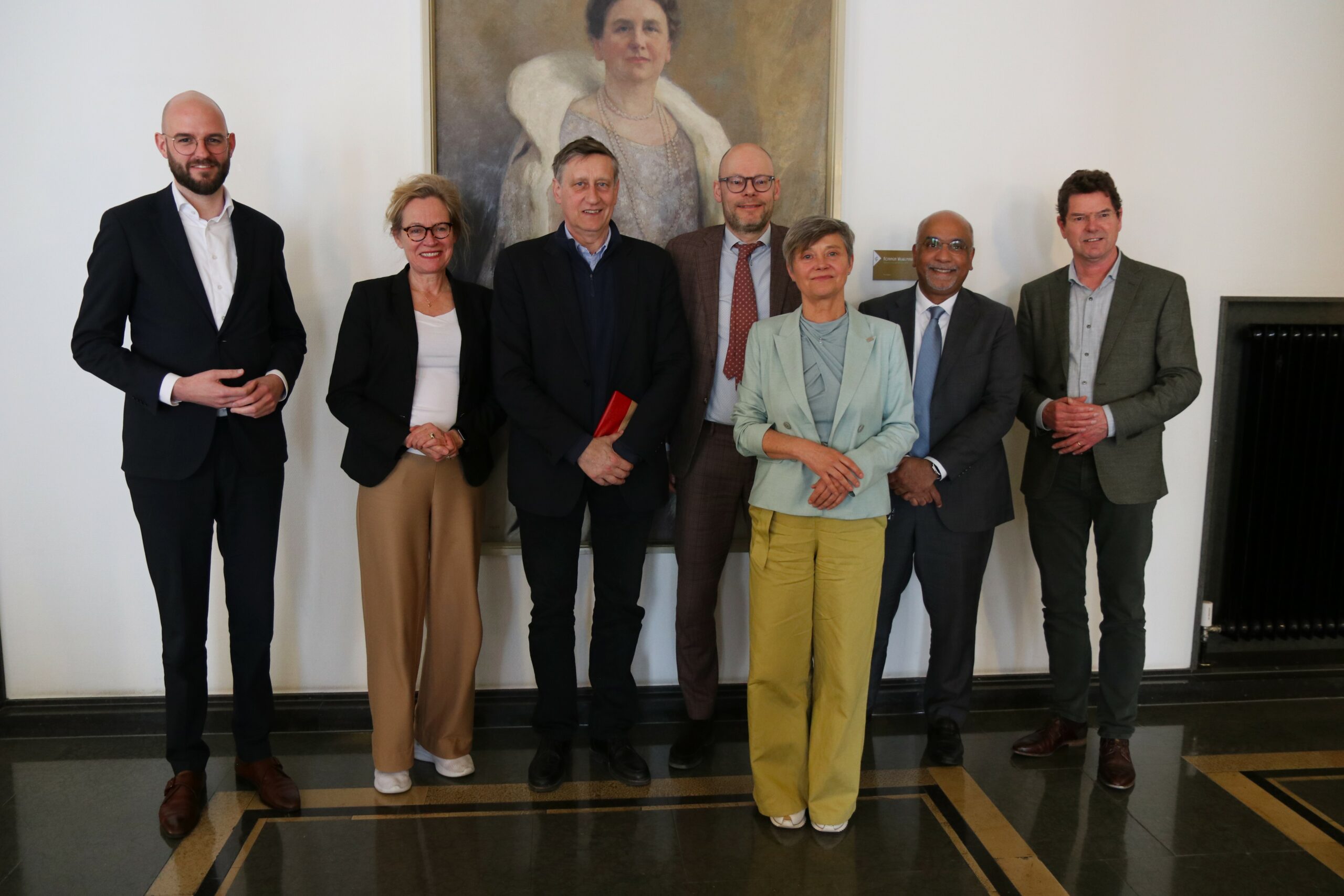 Duitse ambassadeur bezoekt Enschede