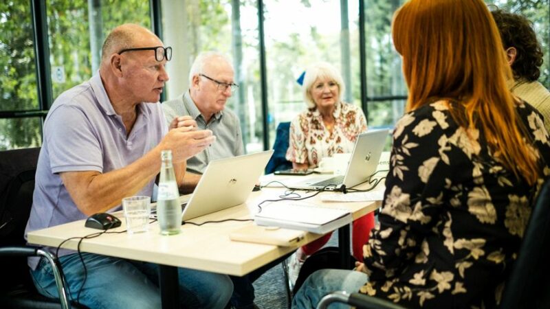 Bei der Grenzgängersprechstunde sind zahlreiche Experten vor Ort. Foto: Euregio Rhein-Waal