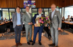 V.l.n.r. Tjeu Semmekrot (stv. Geschäftsführer), Christoph Almering (Geschäftsführer), Joris Bengevoord (EUREGIO-Präsident), Dr. Ansgar Hörster (stv. Vorsitzender EUREGIO-Rat). Foto: ©EUREGIO