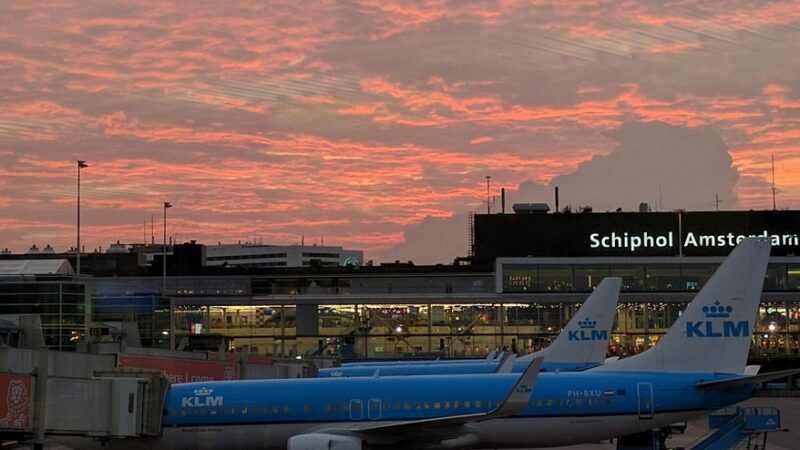 Symbolbild Fernreisen ab Amsterdam