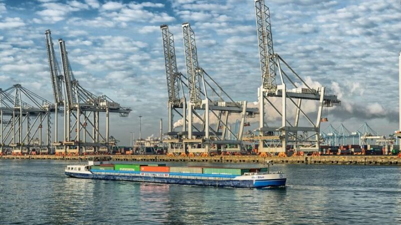 Symbolbild niederländische Reedereien