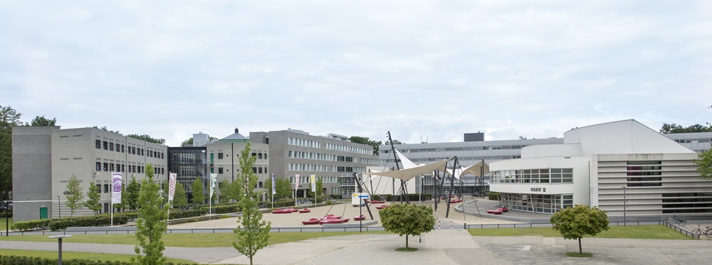 Enschede - UT campus. Foto materiaal voor alle algemene middelen t.b.v. brochures, folder materiaal etc. Foto: Rikkert Harink RH20140618